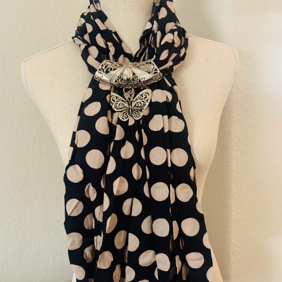 Scarves - Picture 2 of 3